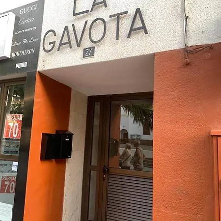 Estudio La Gavota, A 2 Minutos De La Playa Apartment *